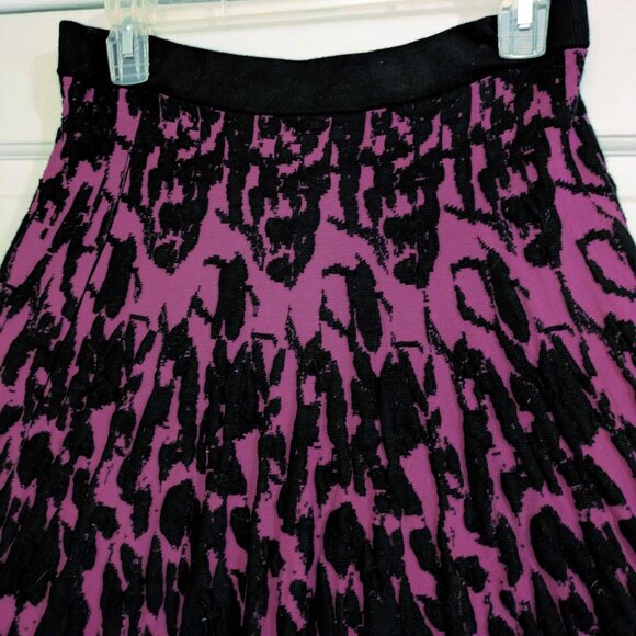 fuschia and black textured midi skirt M - Picture 4 of 5